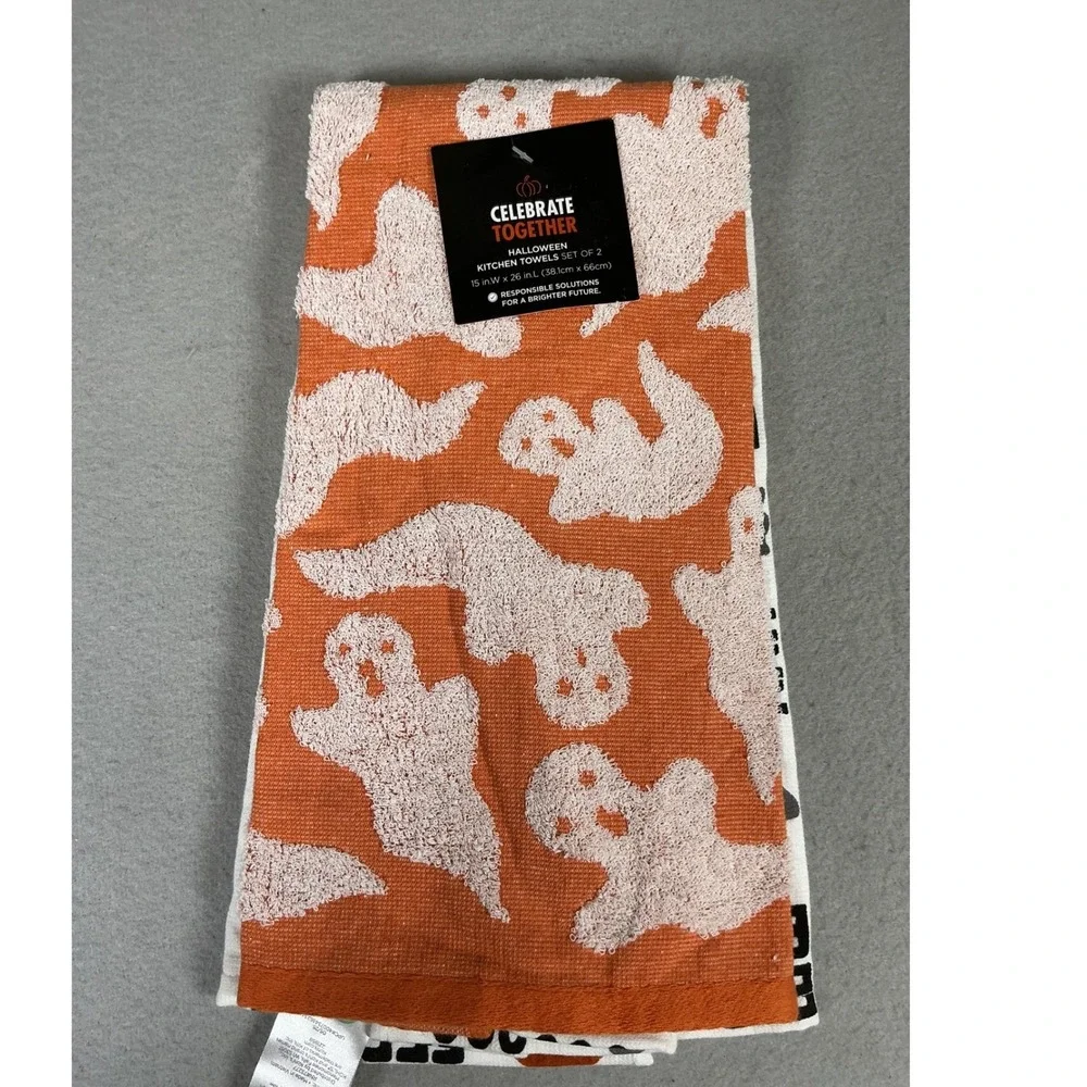 Pair Celebrate Together 2 PK Halloween Kitchen Towels Ghost Pumpkin 15x26 NWT